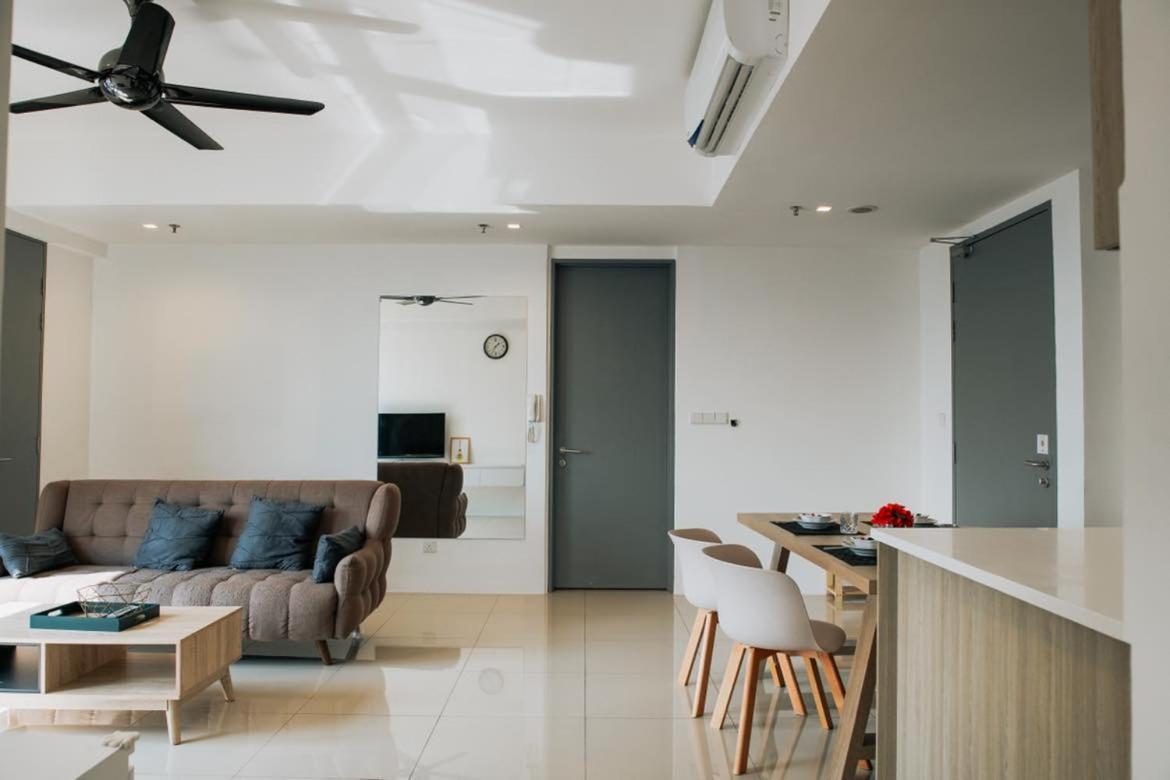 The Pine, 3Br Seaview By Wstay @ Tropicana 218 Macalister George Town Exterior foto